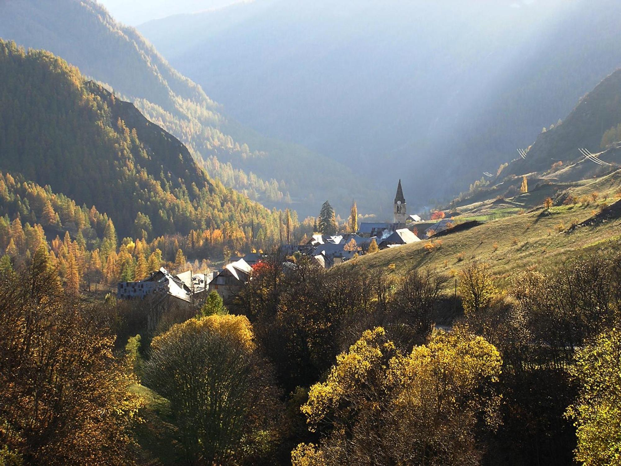 Studio Barcelonnette Ubaye, Provence Enchastrayes 외부 사진